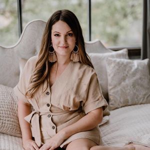 Meet your Posher, Nikolett